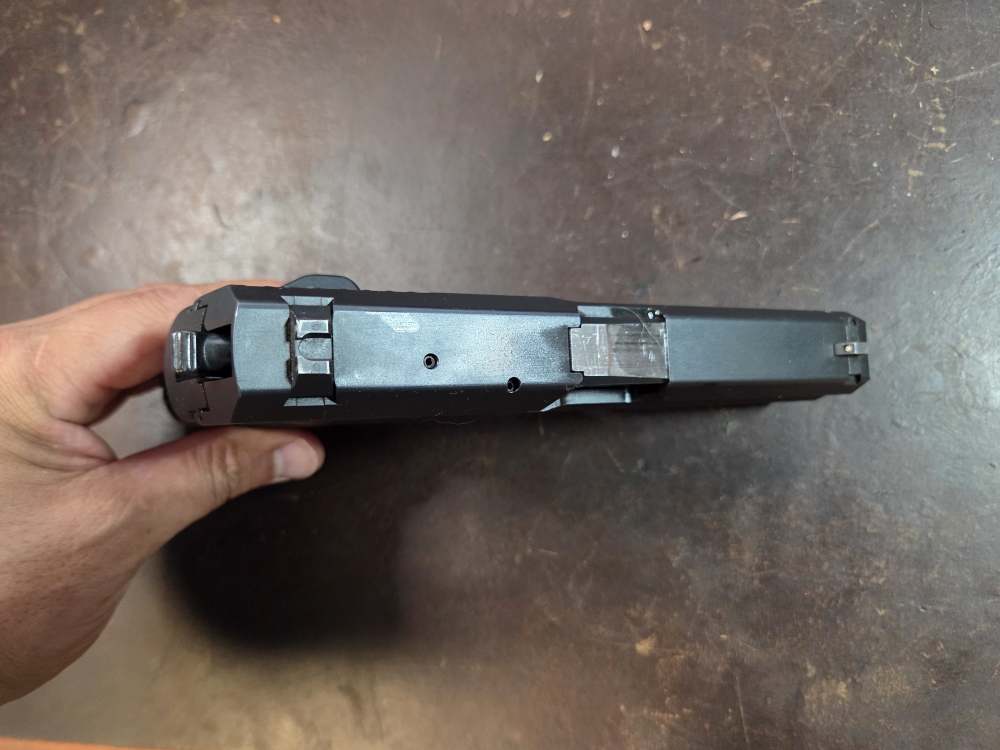 USP 40 FOR SALE GREAT CONDITION, GREAT SHOOTER.-img-3