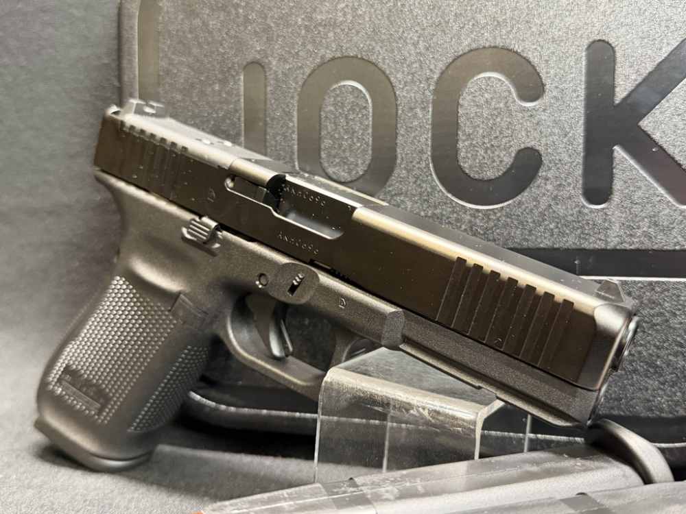 Glock 21 Gen5 MOS .45 ACP Optic Ready Pistol Purple Label - 3 Mags & Case-img-3
