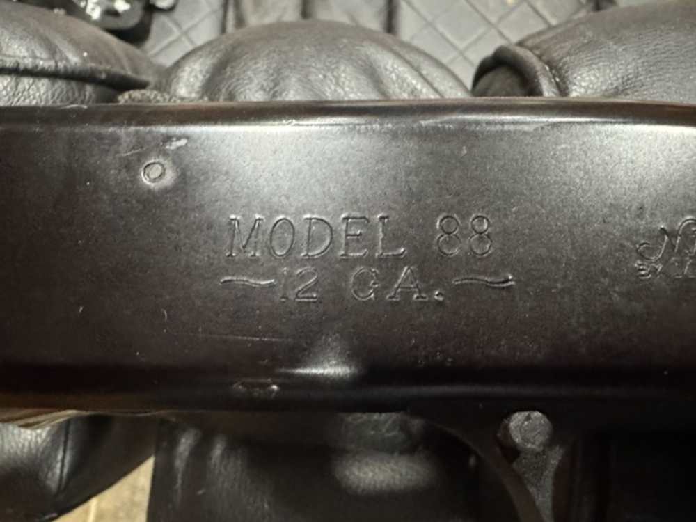 Mossberg Maverick 88 12ga 20 Barrel 2.75/3.00 Used Like New-img-1