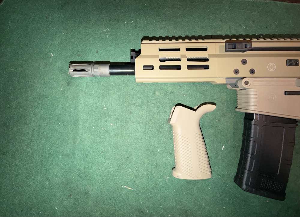 B&T APC300 GEN 2 PRO Coyote Tan Pisto-img-6