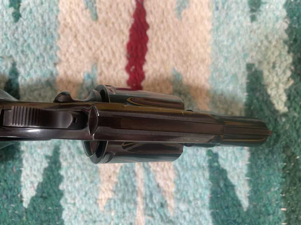 Colt Detective Special with box and paper work 1st year 3rd Issue 1973-img-9