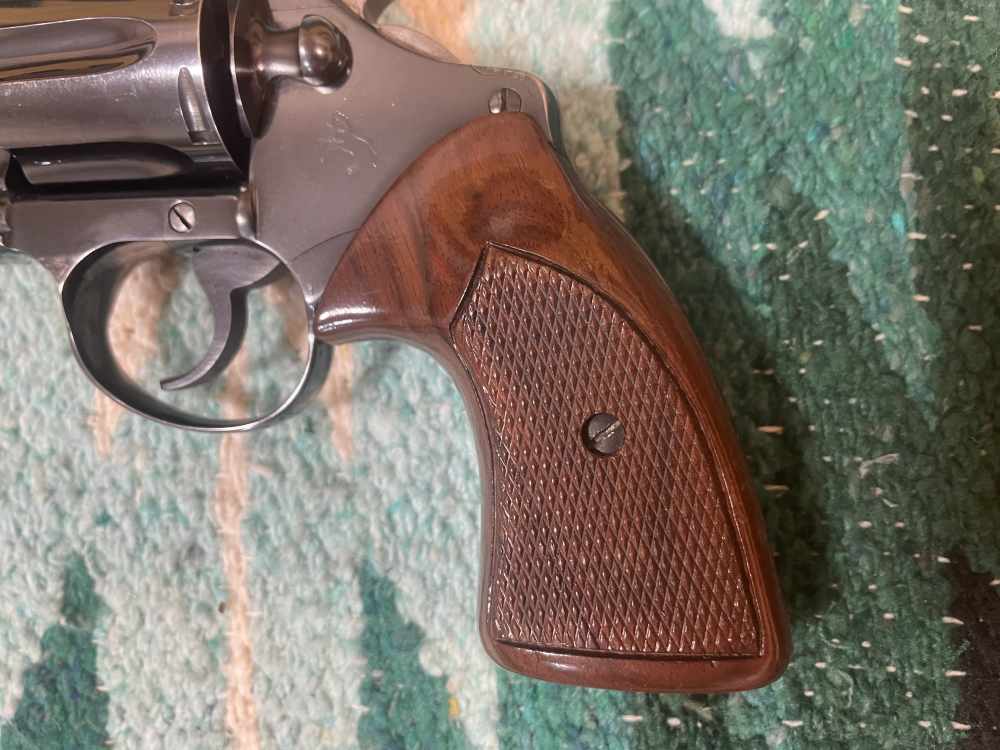 Colt Detective Special with box and paper work 1st year 3rd Issue 1973-img-3
