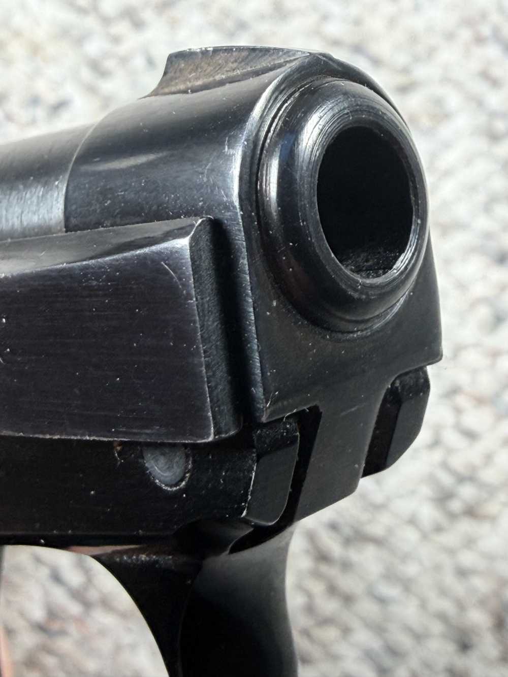 Beretta Tomcat .32 ACP Pistol (2) magazine, factory case, Manual -img-15