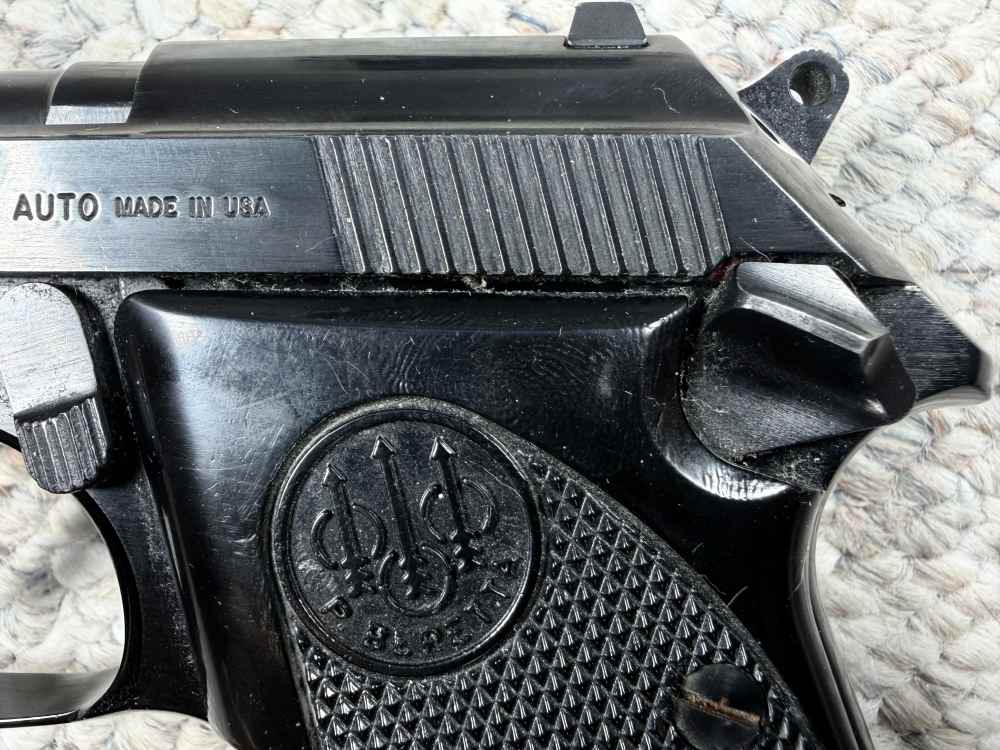Beretta Tomcat .32 ACP Pistol (2) magazine, factory case, Manual -img-9