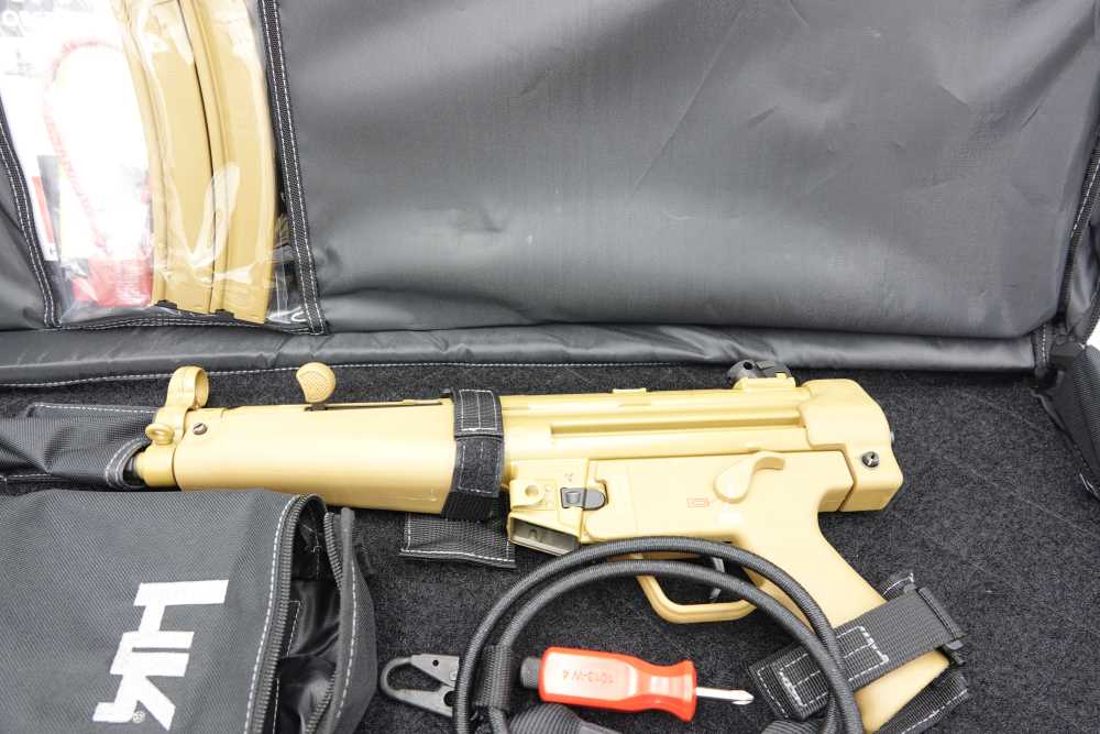 HK Heckler & Koch SP5 9mm RAL8000 RAL 8000  Consecutive PAIR!-img-4