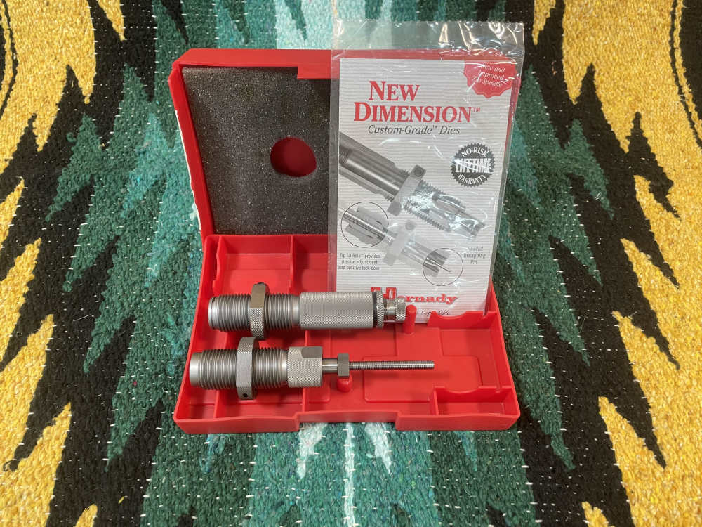 Hornady *CUSTOM GRADE* 22-250 Remington Dies. Full Lenght . New Old Stock-img-0
