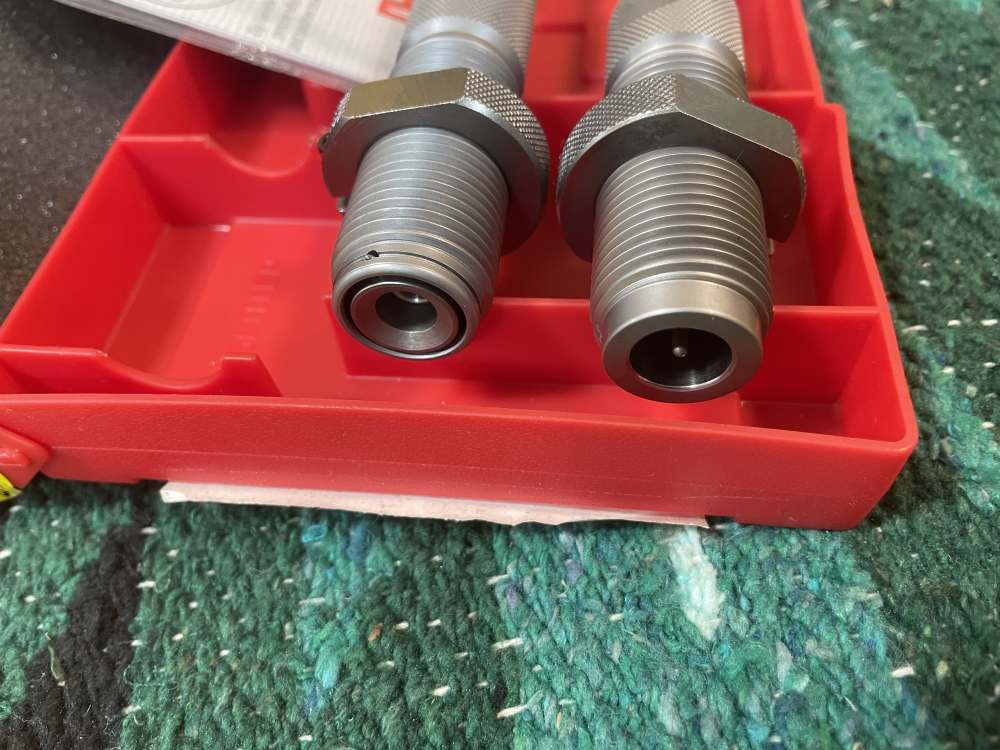 Hornady *CUSTOM GRADE* 22-250 Remington Dies. Full Lenght . New Old Stock-img-2