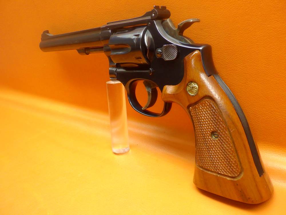 S&W 17-4 "K-22 Masterpiece" .22 LR 6" Bbl Checkered Walnut Target Grip 1981-img-17