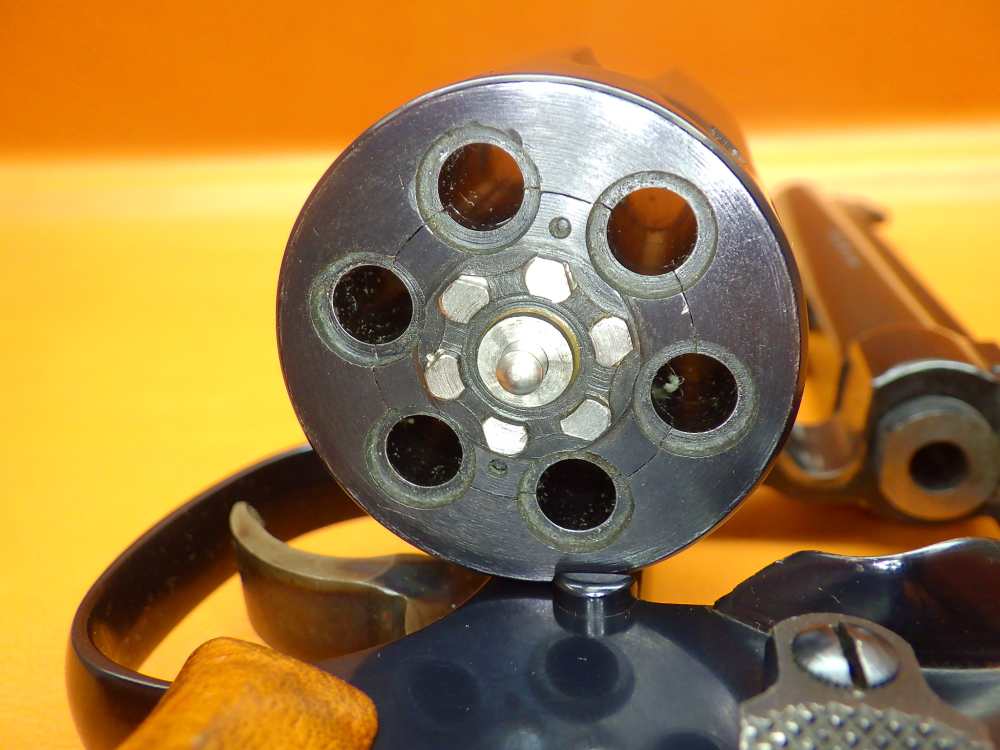 S&W 17-4 "K-22 Masterpiece" .22 LR 6" Bbl Checkered Walnut Target Grip 1981-img-28