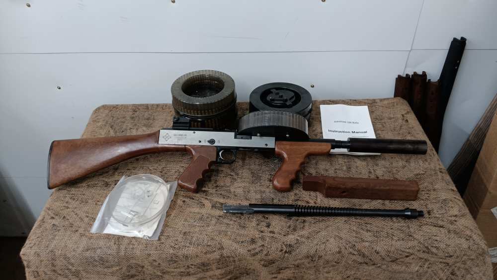Extremely RARE S&S American 180 .22 LR MACHINEGUN with EXTRAS!-img-0