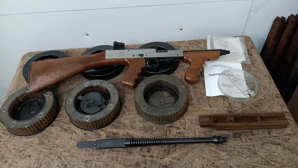 Extremely RARE S&S American 180 .22 LR MACHINEGUN with EXTRAS!-img-9
