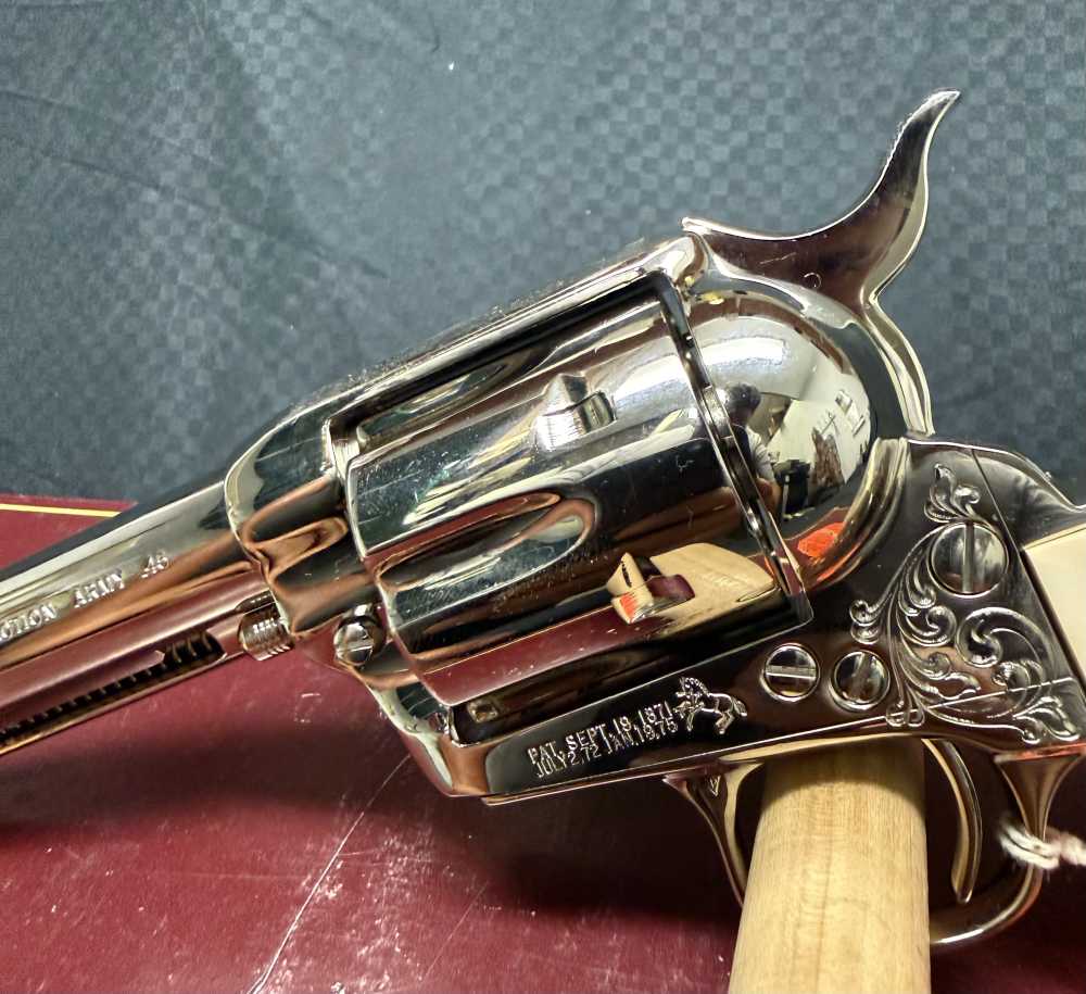 RARE COLT CUSTOM SHOP SINGLE ACTION ARMY 45 COLT "ENGRAVED NICKLE"-img-2