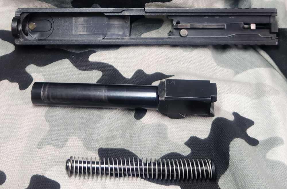 Glock 17 9MM gen 3 complete slide Used 535 Discontinued-img-12