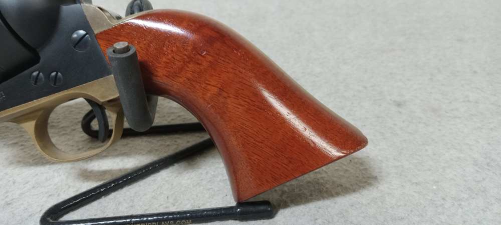 Stoeger/ A. Uberti .45 Colt Revolver, 4.75" Barrel, 6 Rounds-img-1