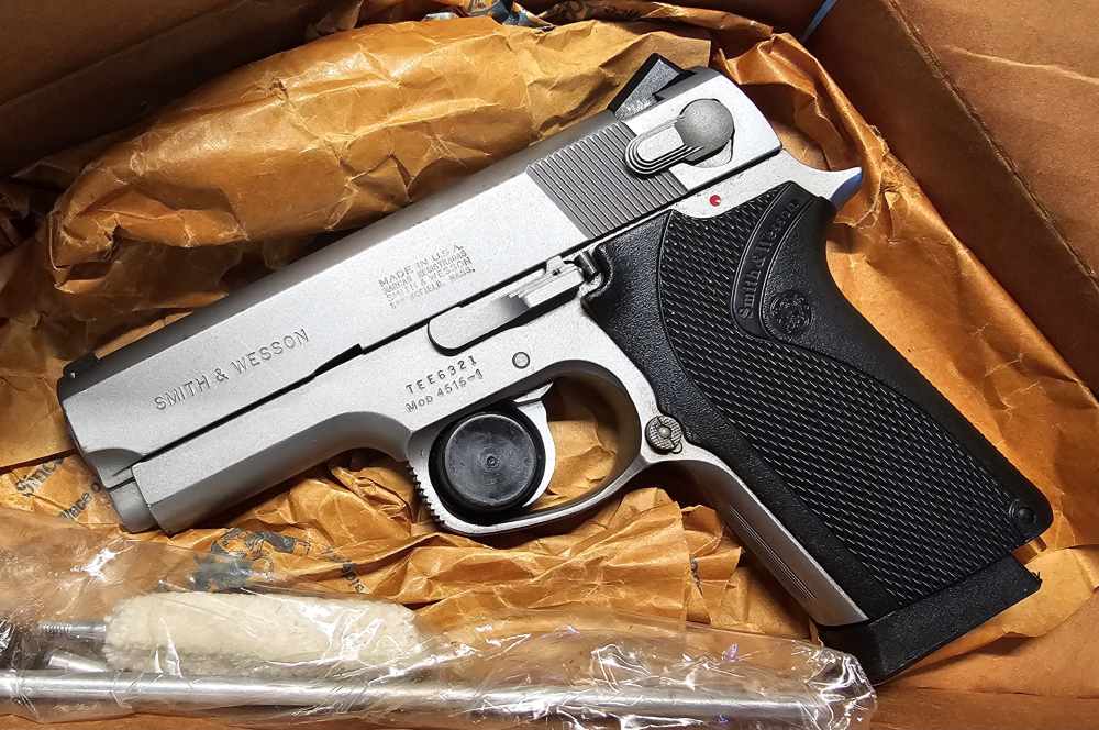 S&W 4516-1 Smith & Wesson, 45acp, Third-Generation MINT!-img-3