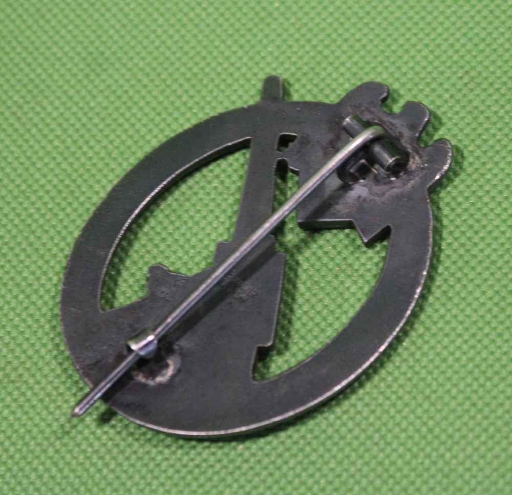German WWII Army HEER Flak Artillery Anti Aircraft Badge ZC-img-3