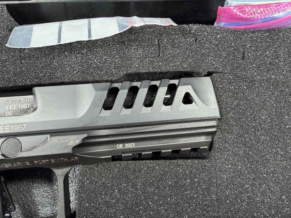 Walther PDP Steel Frame with Optic-img-5