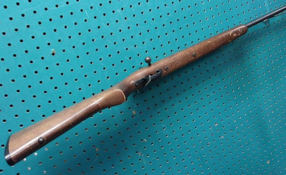 Savage Mark I Y Bolt Action Rifle .22 S,L,LR Single Shot 19in +Accutrigger-img-8