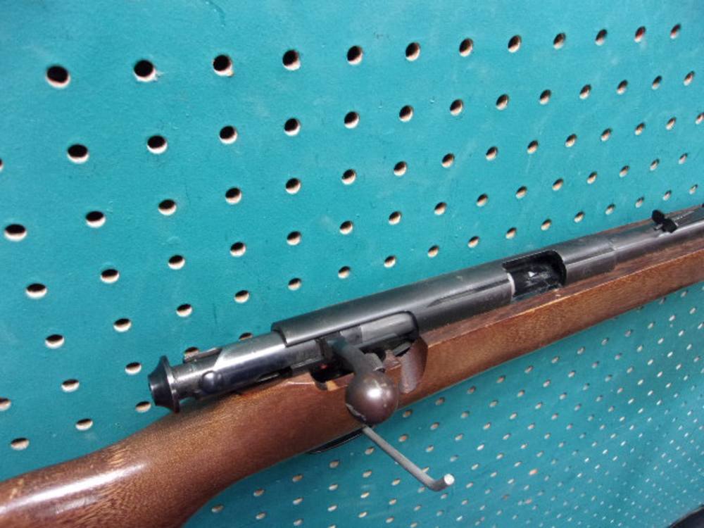 Savage Mark I Y Bolt Action Rifle .22 S,L,LR Single Shot 19in +Accutrigger-img-4