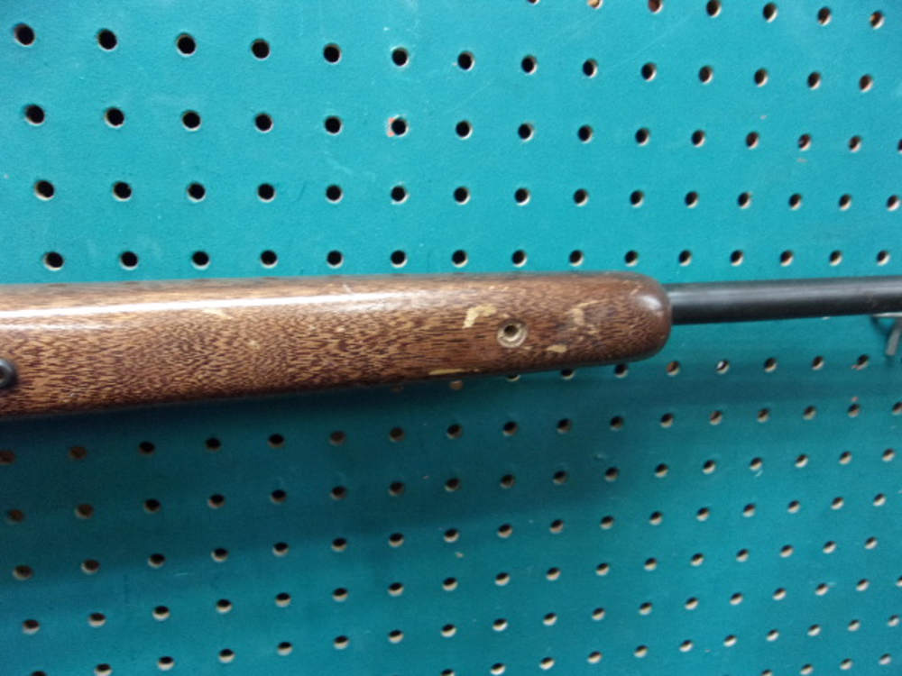 Savage Mark I Y Bolt Action Rifle .22 S,L,LR Single Shot 19in +Accutrigger-img-9