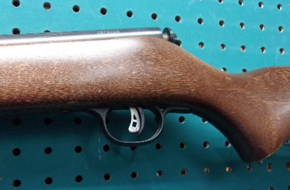 Savage Mark I Y Bolt Action Rifle .22 S,L,LR Single Shot 19in +Accutrigger-img-13