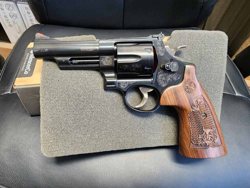 PICS! NEW SMITH & WESSON 29 ENGRAVED CLASSIC .44 MAG 4" SPECIAL S&W M29 NIB-img-9