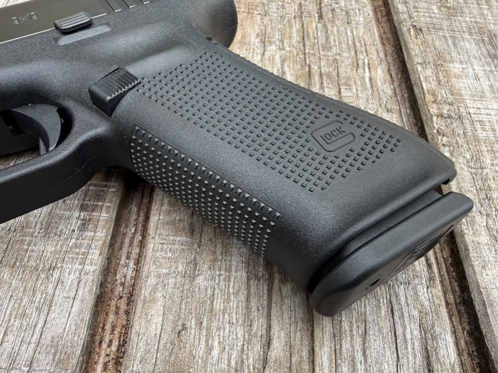 FACTORY NEW discontinued Glock 17 Gen5 9mm 1¢ No Reserve G17 Gen 5-img-7