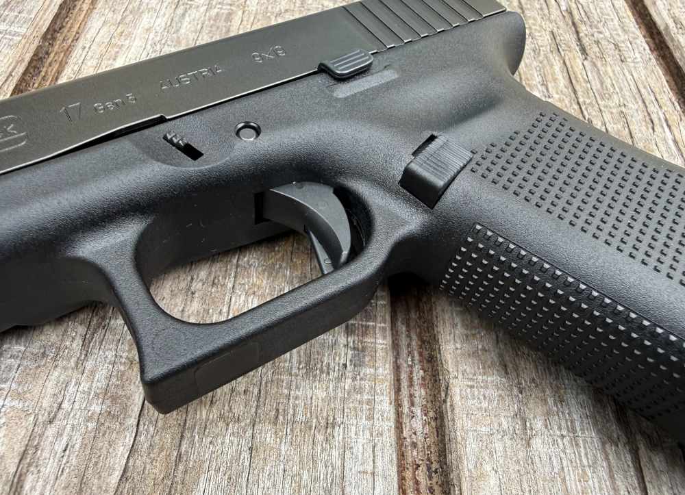 FACTORY NEW discontinued Glock 17 Gen5 9mm 1¢ No Reserve G17 Gen 5-img-6