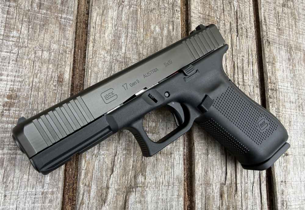 FACTORY NEW discontinued Glock 17 Gen5 9mm 1¢ No Reserve G17 Gen 5-img-3