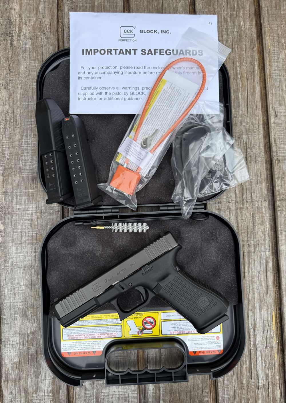 FACTORY NEW discontinued Glock 17 Gen5 9mm 1¢ No Reserve G17 Gen 5-img-0