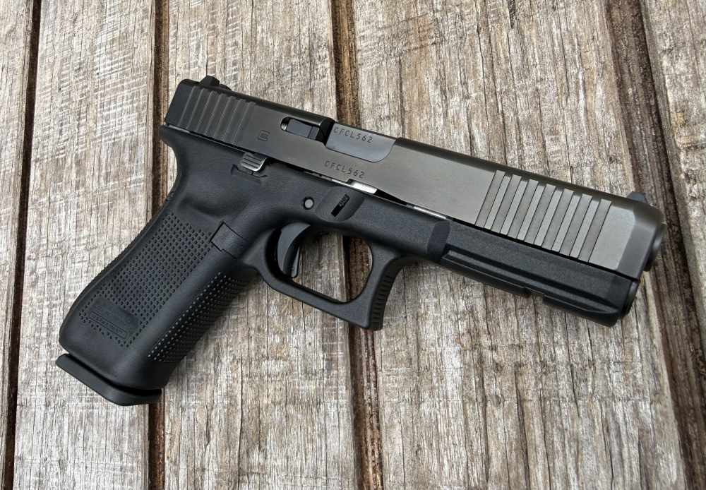 FACTORY NEW discontinued Glock 17 Gen5 9mm 1¢ No Reserve G17 Gen 5-img-9
