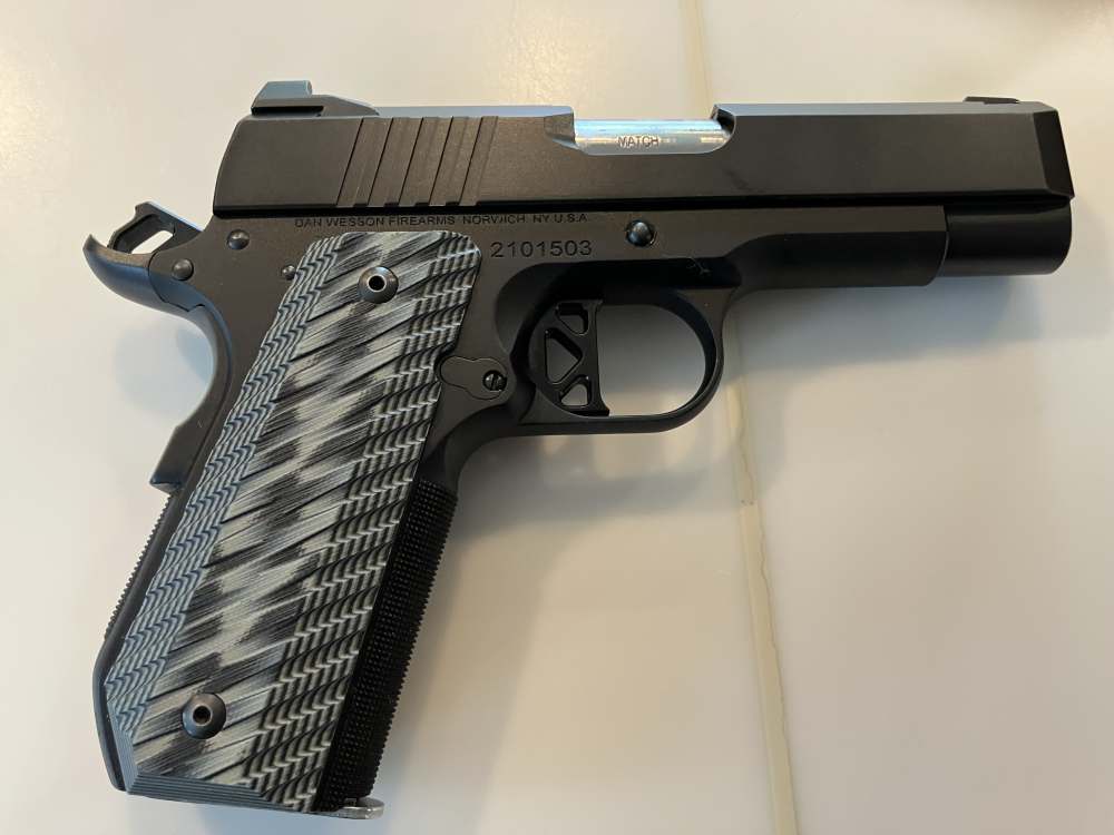 Dan Wesson ECP 9mm 4 Mags-img-18
