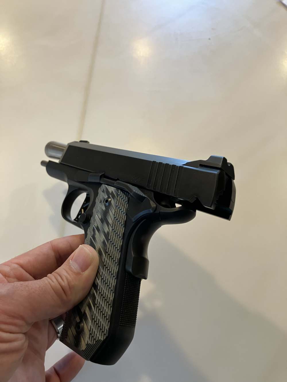 Dan Wesson ECP 9mm 4 Mags-img-11