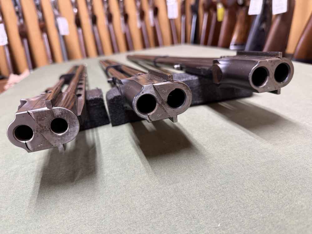 Used Krieghoff K-32: 3 Barrel Set. 28" in 20, 28, 410 w/ Skeet Chokes-img-6