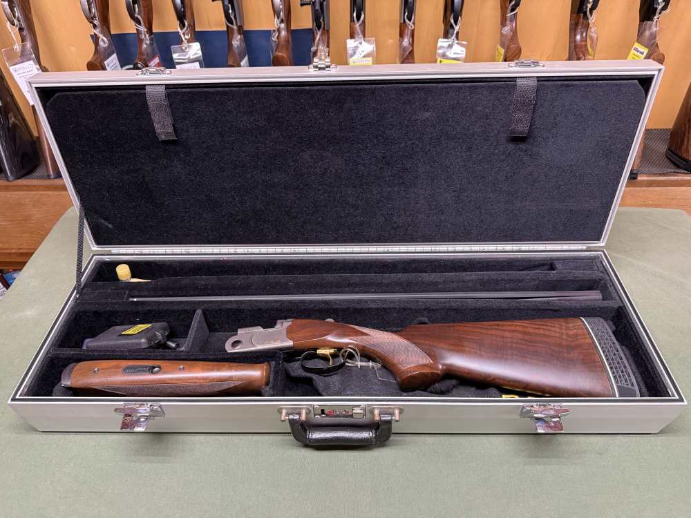 Used Beretta 682 Gold E 12 Ga, 28" with Briley Sub-Gauge Tubes-img-0