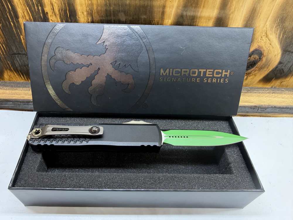 MICROTECH UTX-85 GEN IV D/E JEDI MASTER WITH GREEN BLADE-img-3