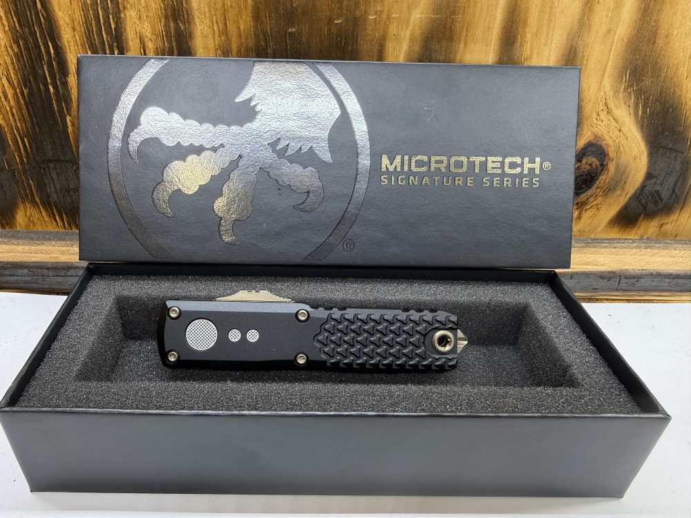 MICROTECH UTX-85 GEN IV D/E JEDI MASTER WITH GREEN BLADE-img-0