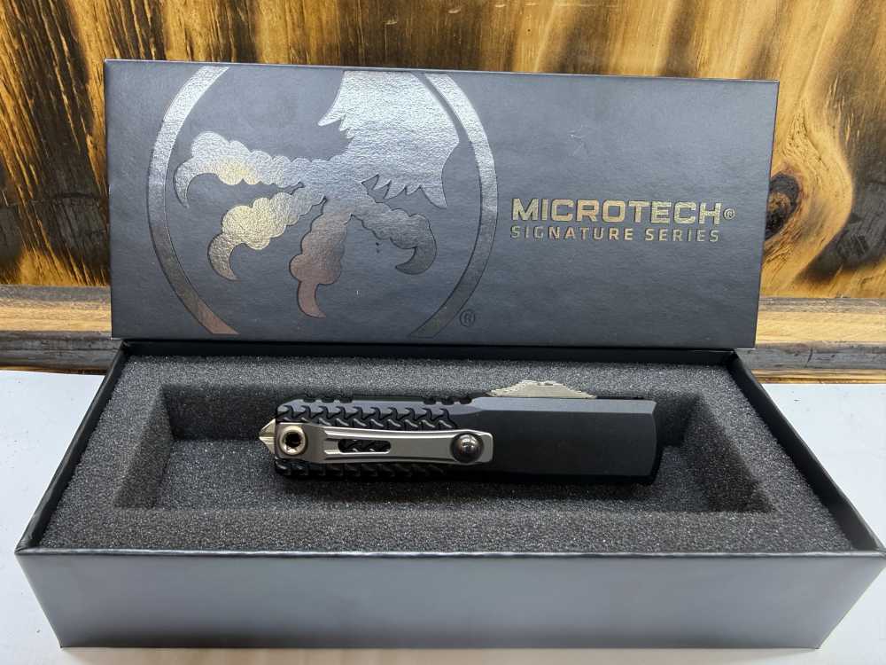 MICROTECH UTX-85 GEN IV D/E JEDI MASTER WITH GREEN BLADE-img-1