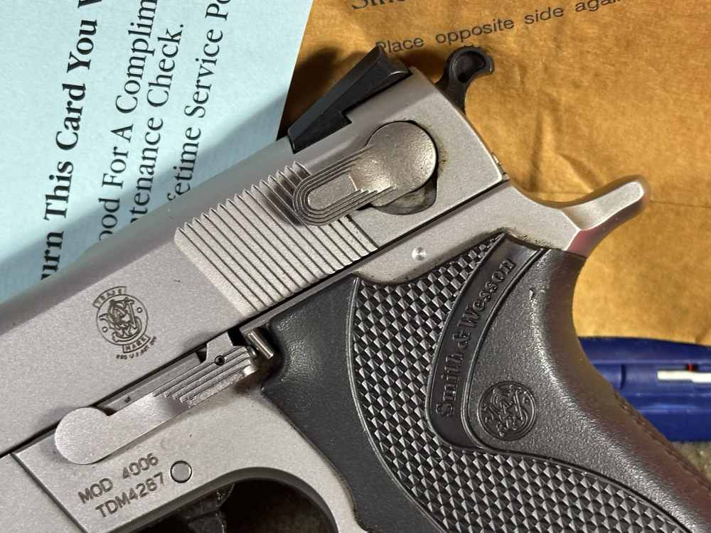 Special Order LE Smith & Wesson Mod 4006 40 S&W 4" Pistol + (2) 11 Rnd Mags-img-4