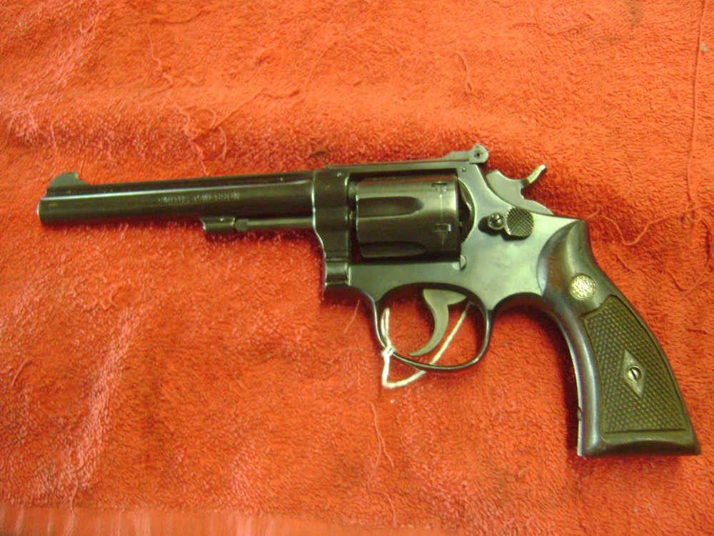 SMITH & WESSON 22 LR PRE 17  SERIAL # K 46173-img-0