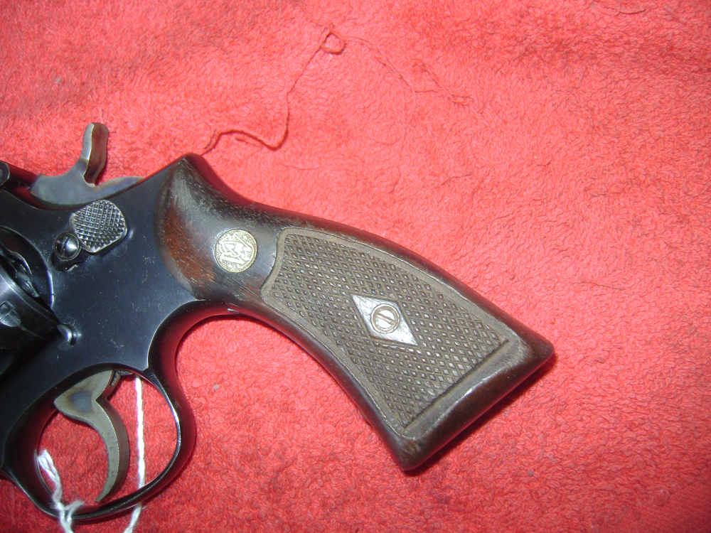 SMITH & WESSON 22 LR PRE 17  SERIAL # K 46173-img-1