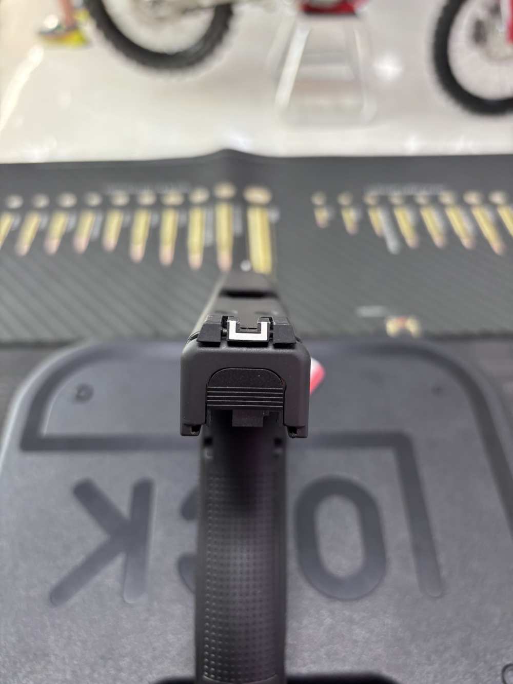 Glock 40 Gen 4 10mm MOS 6” w/box 3 magazines -img-50