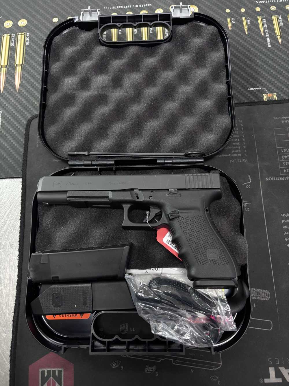 Glock 40 Gen 4 10mm MOS 6” w/box 3 magazines -img-2