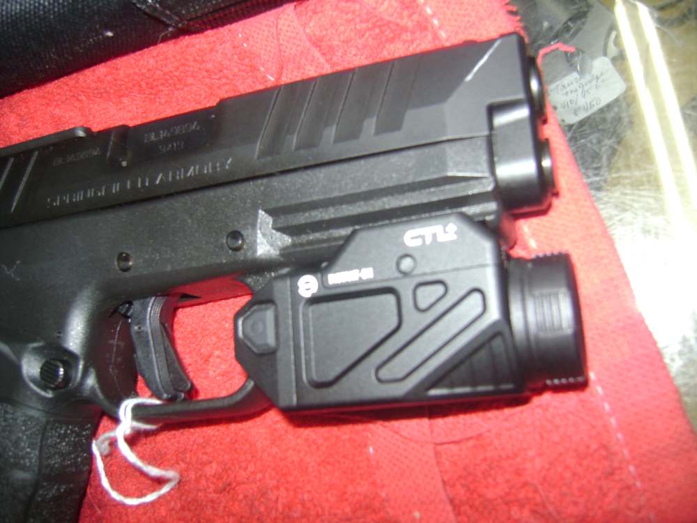 SPRINGFIELD MOD 4 -9MM -2-16rd MAGAZINES VIRIDIAN LIGHT W/CHARGER-img-1