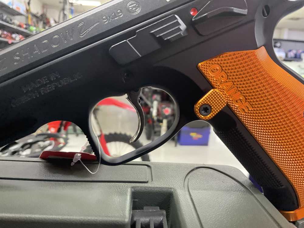 CZ/Ceská zbrojovka a.s. Shadow 2 Orange 9mm DA/SA Hammer fired pistol 1 mag-img-9