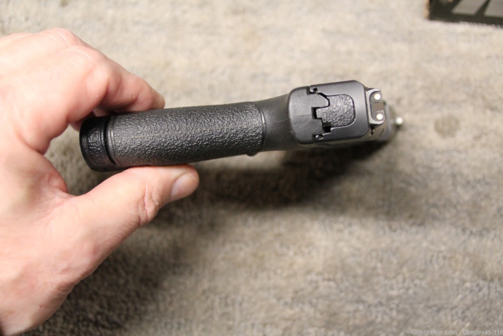 Smith & Wesson M&P 9mm Shield -img-4