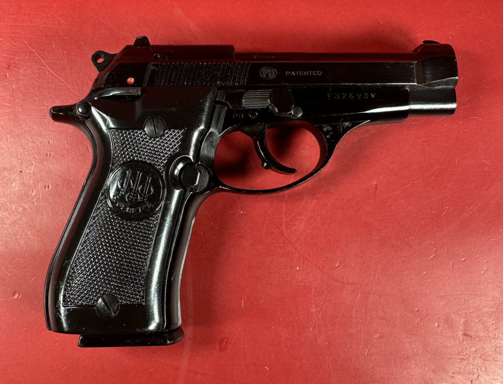 Original Beretta 81 Cheetah 32 ACP, 2-12 rd mags Italy Excellent Condition-img-11