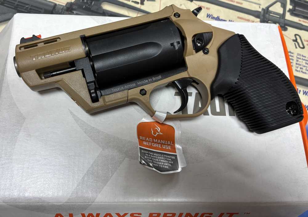 Taurus Judge PD Poly 45 Colt/410 Gauge 5 shot 2" barrel New(no card fees) -img-1