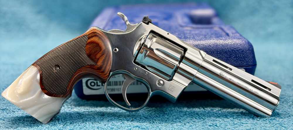 MAGNIFICENT COLT PYTHON high polish 4.25” barrel-img-21