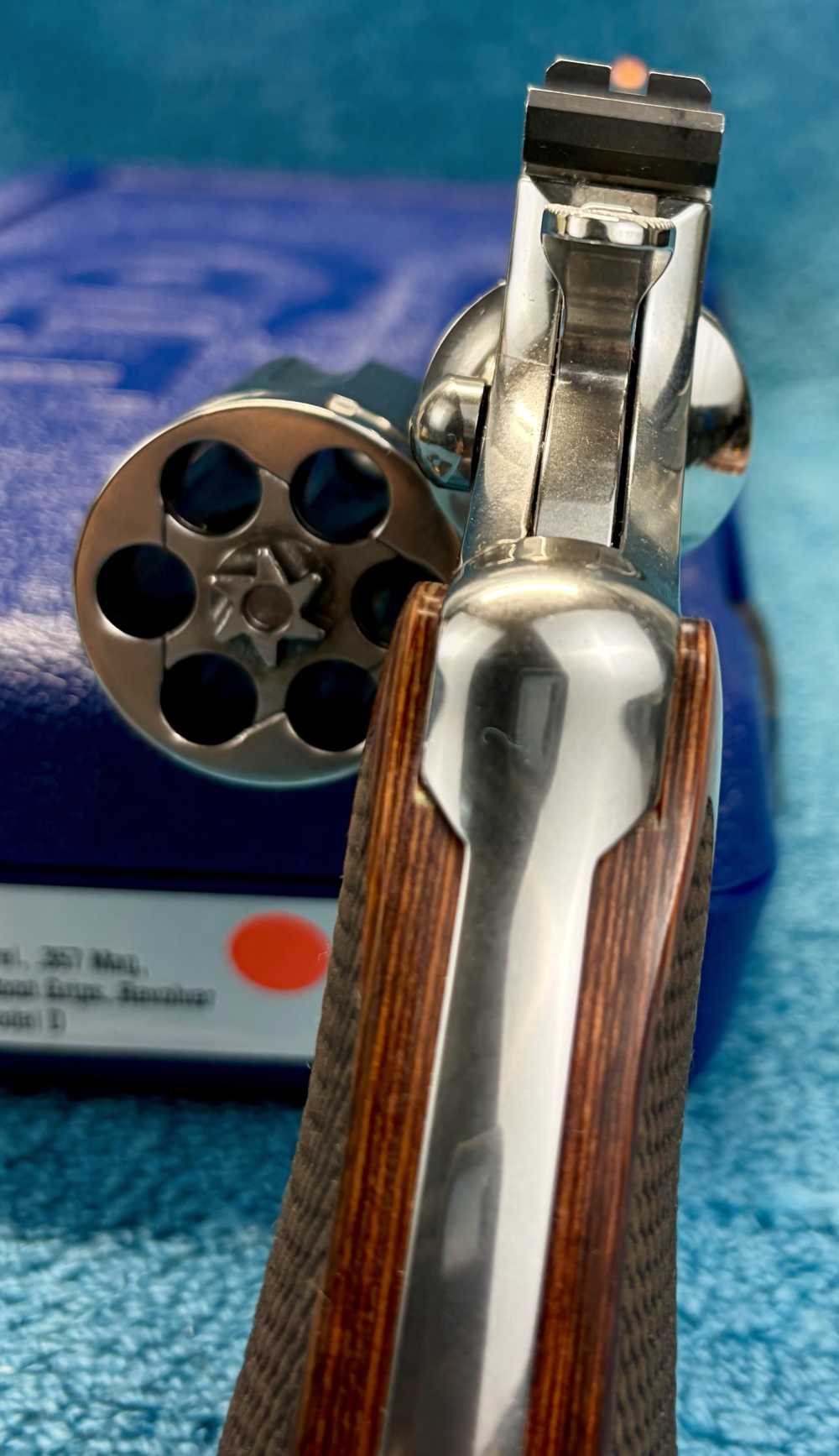 MAGNIFICENT COLT PYTHON high polish 4.25” barrel-img-25